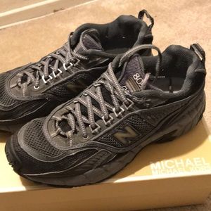 New Balance Tennis Shoes